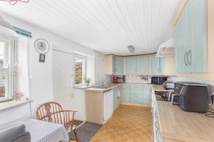 Photo 15- click for photo gallery